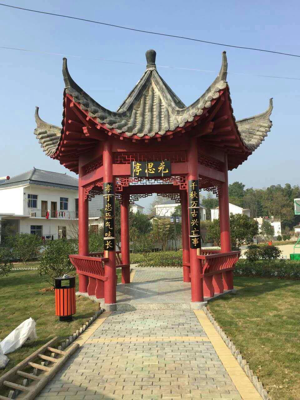 青海水泥六角亭